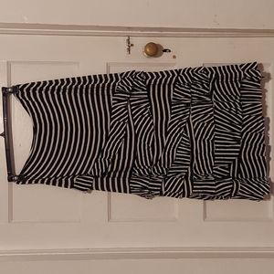 Womens ruffled skirt